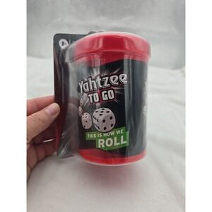 Hasbro Yahtzee To Go Travel Dice Game - BRAND NEW!
